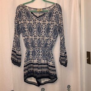 Fully lined long sleeve romper!